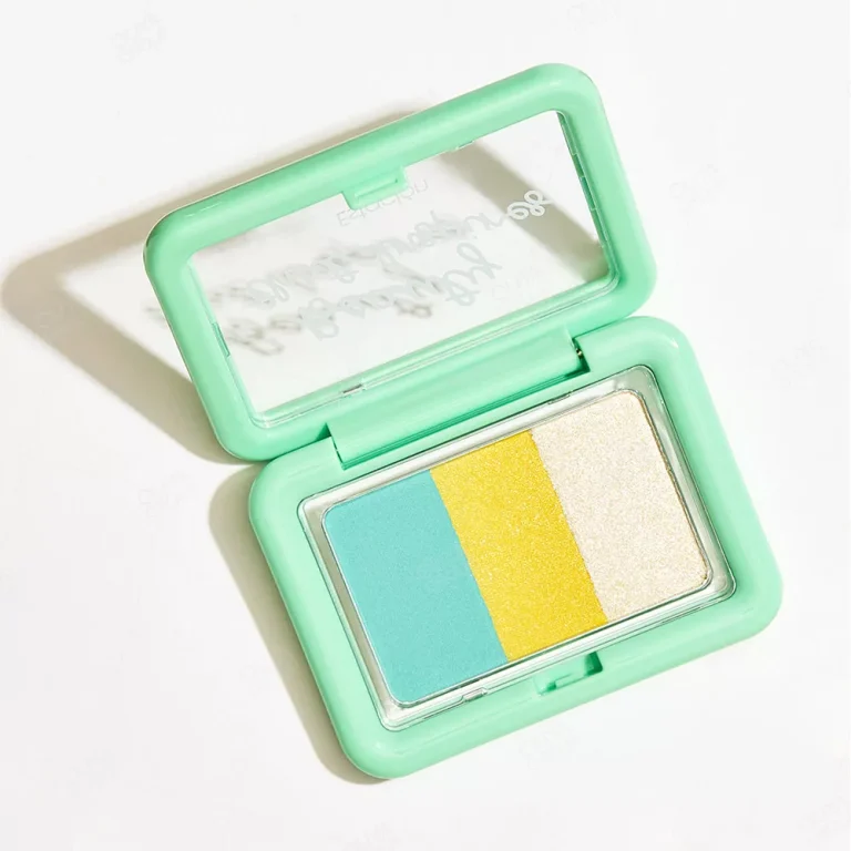 trio eyeshadow palette2