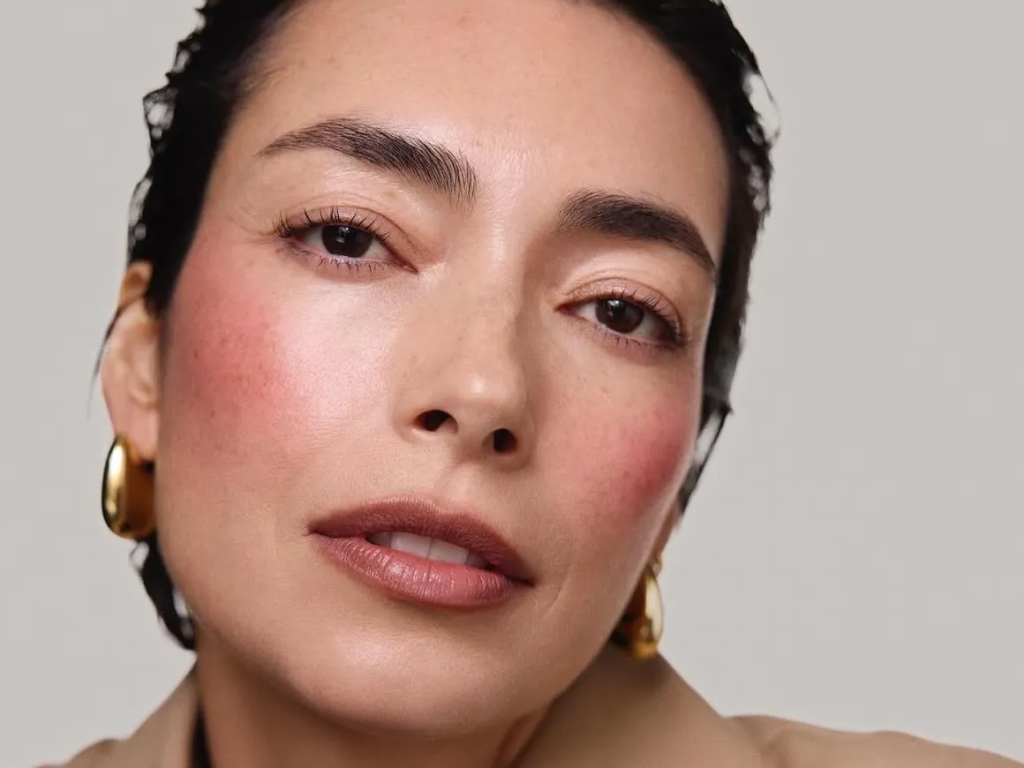 How Can Multi-Use Makeup Blush Streamline Your Morning Routine